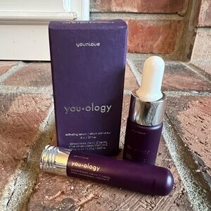 Younique Vitamin C Serum Treatment NEW IN BOX